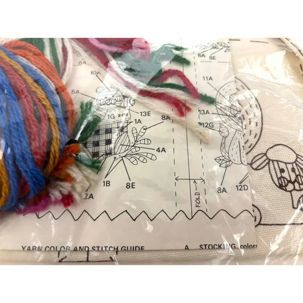 Creative Circle Needlecraft Kit Treasure‎ Bags 2121 Vintage 1979 - 4 Designs
